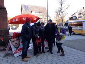 Gute Stimmung am SPD-Stand auf dem Wochenmarkt Jestetten